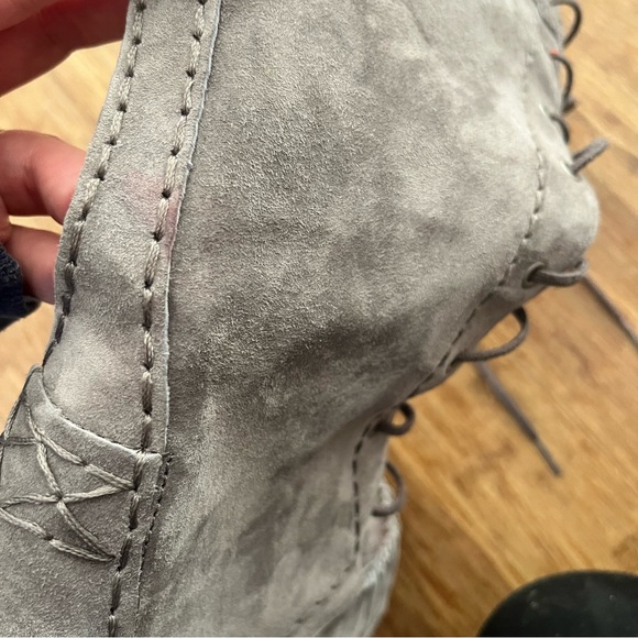 UGG Somaya Suede Grey/Beige Front Lace Side Zip Moccasin Boots, Sz 8.5 - Picture 16 of 16